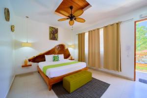 Кровать или кровати в номере Olinca Boutique Hotel