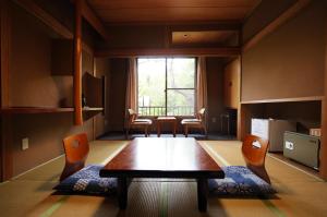 A seating area at ピーポロ乗鞍