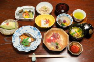 Comida en el ryokan o alrededores