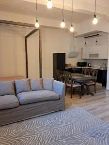 Kuchyň nebo kuchyňský kout v ubytování Crystal apartment
