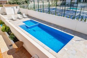 The swimming pool at or close to Casa Las Calas