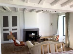 Photo de la galerie de l'établissement Petite Maison de charme 19ème, à Vaas