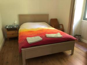 Photo de la galerie de l'établissement Petite Maison de charme 19ème, à Vaas 5 autres photos