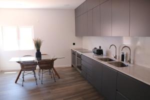Η κουζίνα ή μικρή κουζίνα στο Casa da Calçada +25 φωτογραφίες