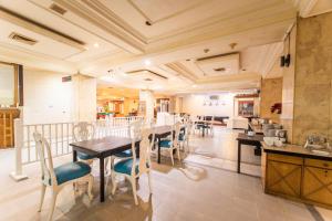 Εστιατόριο ή άλλο μέρος για φαγητό στο Adika Hotel Bahtera