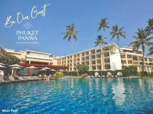 攀瓦海灘的住宿－Phuket Panwa Beachfront Resort，酒店前方的大型游泳池