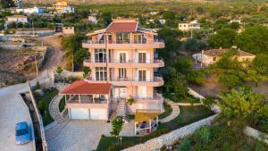 an aerial view of a house with at Luxurious Attic Apartment in Tragjas