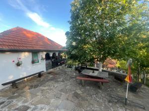 Garður fyrir utan Milić apartmani 1