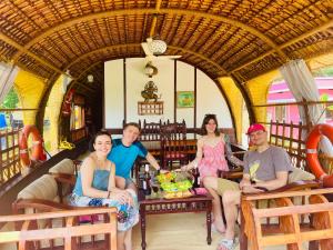 入住Thara's Houseboat的客人