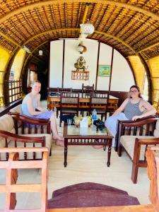入住Thara's Houseboat的客人