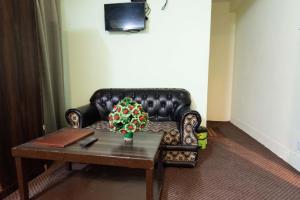 Area soggiorno di Yeti Cozy Hotel