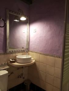 Bilik mandi di Casa Rural La Casa Del Sol