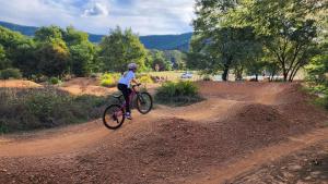 Imagen de la galería de The Banya Place, en Bright