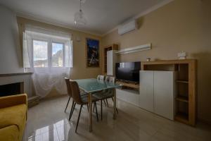 TV a/nebo společenská místnost v ubytování B&B Miraville