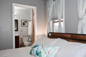 Foto dalla galleria di Great Location! Colleges! Hiking! Ithaca Commons! a Ithaca