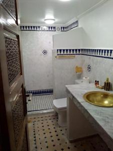Koupelna v ubytování Riad Diamant Bleu