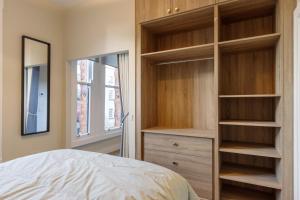 Letto o letti in una camera di Dublin Castle Suites