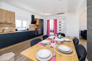 Gambar di galeri bagi Fancy apartment in peaceful area - Zadar di Zadar