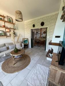 Et opholdsområde på Le grand abri de la Garenne - Séjour cosy à Blois