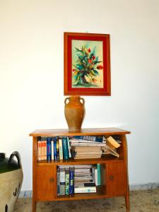 The library in Az apartmant