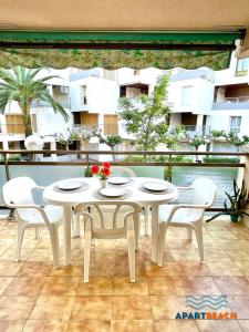 A balcony or terrace at APARTBEACH DMS I 217 Vistas Playa y Climatizado