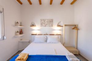 Posteľ alebo postele v izbe v ubytovaní Eressian Lodgings - Skala Eressos