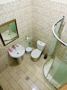 A bathroom at Manti