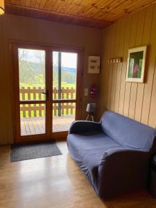 Camping-Chalets La Favière的休息区