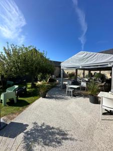 Gallery image of Hôtel Restaurant le clos de l 'Ancien Pressoir in Commes