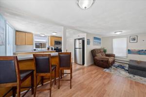 Gallery image of Oakland Beach Cottage - Sleeps Up To 4 in Warwick