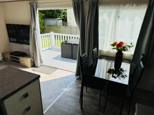 Balkón nebo terasa v ubytování Rosa - Bournemouth Holiday Home