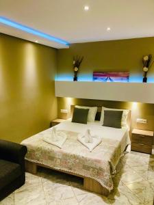 A bed or beds in a room at Manti