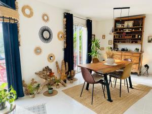 Foto dalla galleria di Maison au cœur des vignes a Léognan