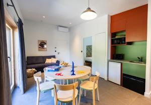 Kuchyň nebo kuchyňský kout v ubytování Hôtel - Lodges de Lemptégy + 18 fotografií