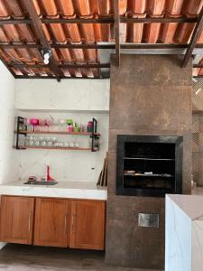 Köök või kööginurk majutusasutuses Nossa Casa de férias em Alter do Chão