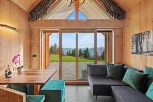 Кът за сядане в NEW OPENING "Sissi Chalets" - Unique Luxury Hideaway with Mountain view & Sauna