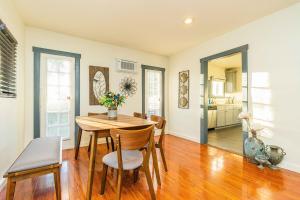 Gambar di galeri bagi Newly Remodeled 3B2B House di Glendora