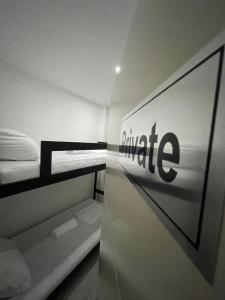 Voodi või voodid majutusasutuse Shesh Hostel toas