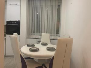 Köök või kööginurk majutusasutuses Shesh Hostel