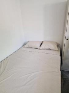 Postel nebo postele na pokoji v ubytování Valencia Ayora