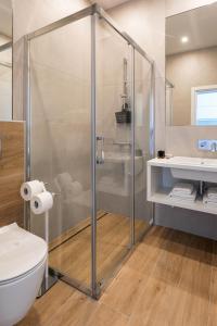Koupelna v ubytování Apartmani Jakić 2