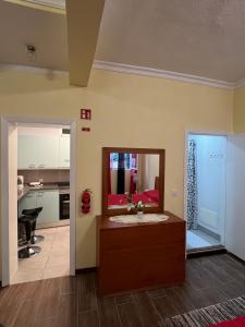 Kuchyň nebo kuchyňský kout v ubytování Danny's Seaside House