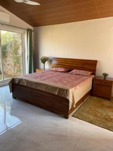 Voodi või voodid majutusasutuse Orchard At Sarai - Private cottage, Large lawn, & Pet friendly toas