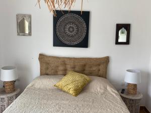 Postel nebo postele na pokoji v ubytování Casa Energía del Cabo. San Jose Cabo de Gata.