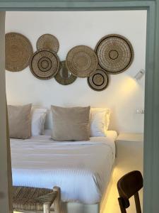 Lova arba lovos apgyvendinimo įstaigoje Esmi Suites Santorini