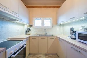 Kuchyň nebo kuchyňský kout v ubytování Stardust Sanctum hideaway