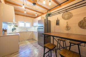 Kuchyň nebo kuchyňský kout v ubytování Stardust Sanctum hideaway