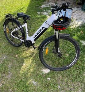Gallery image of Tiny house et un vélo à assistance électrique (VAE) in Puahua