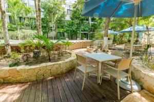 アクマルにあるLUXE 1-BR Condo in Bahia Principe - Multiple Poolsのギャラリーの写真
