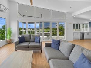 Gallery image of Coastal Haven Retreat in Caloundra +10 photos